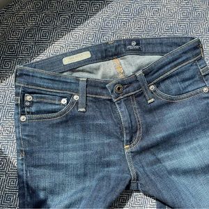 AG blue jeans, size 25R